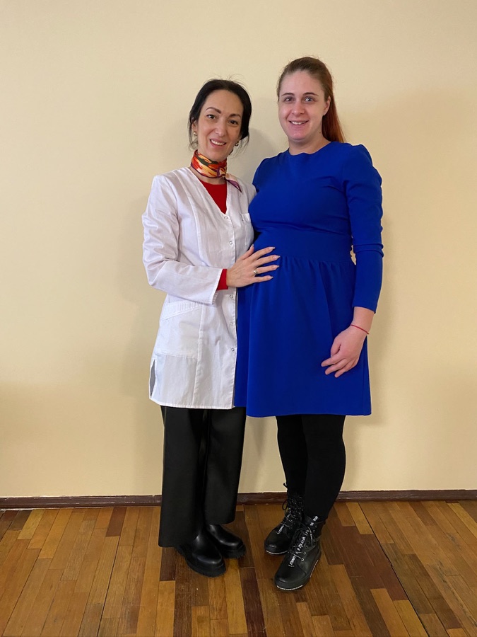 Инна Сальникова на сессии с беременной клиенткой